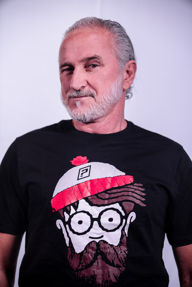 Camiseta Usefatos - MODELO2