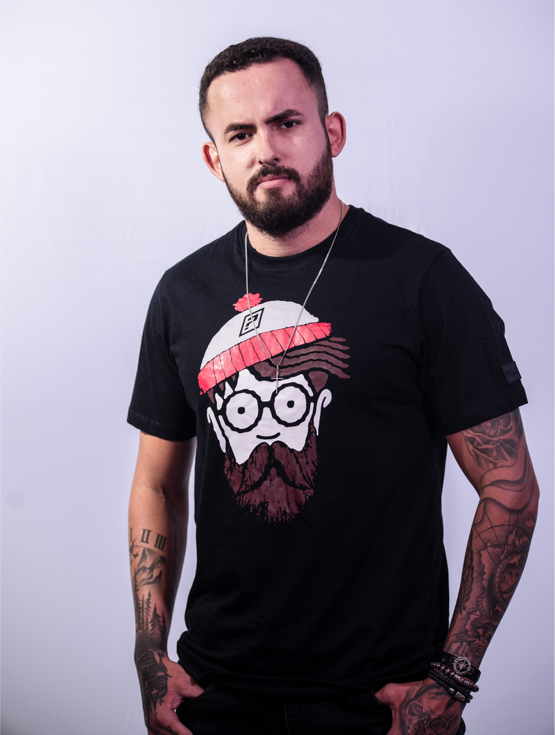 Camiseta Usefatos - MODELO2