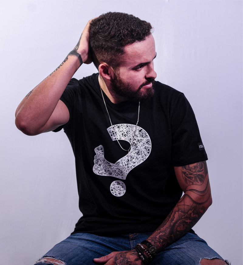 Camiseta Usefatos - MODELO3