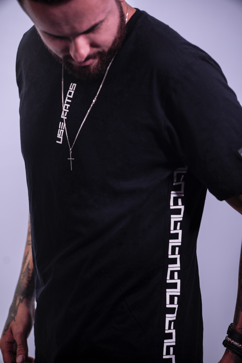 Camiseta Usefatos - MODELO4